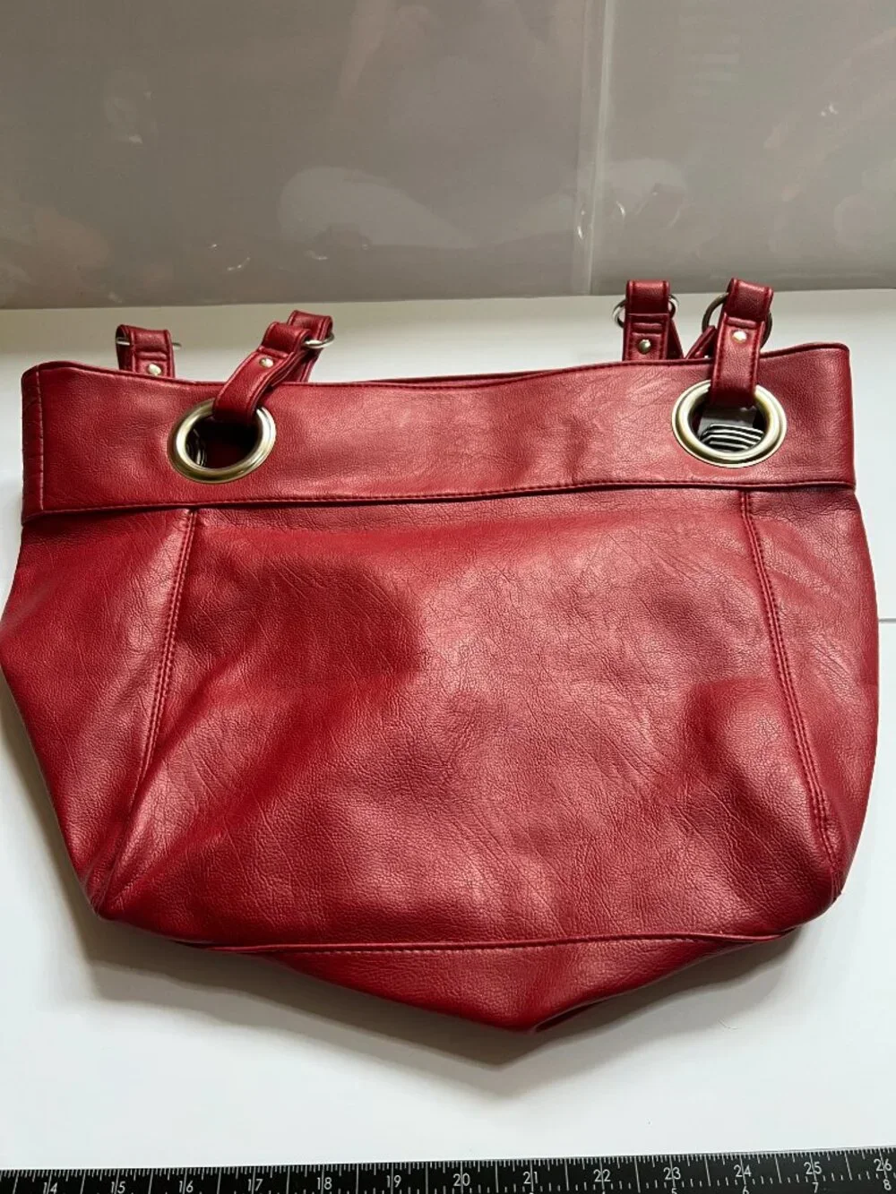 Hobo Bag in Red with blue-striped interior